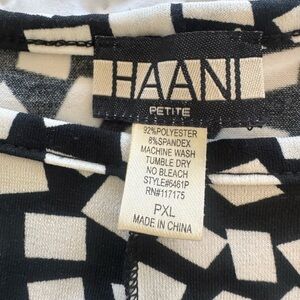 Haani Petite Black and White Geometric Print Top
